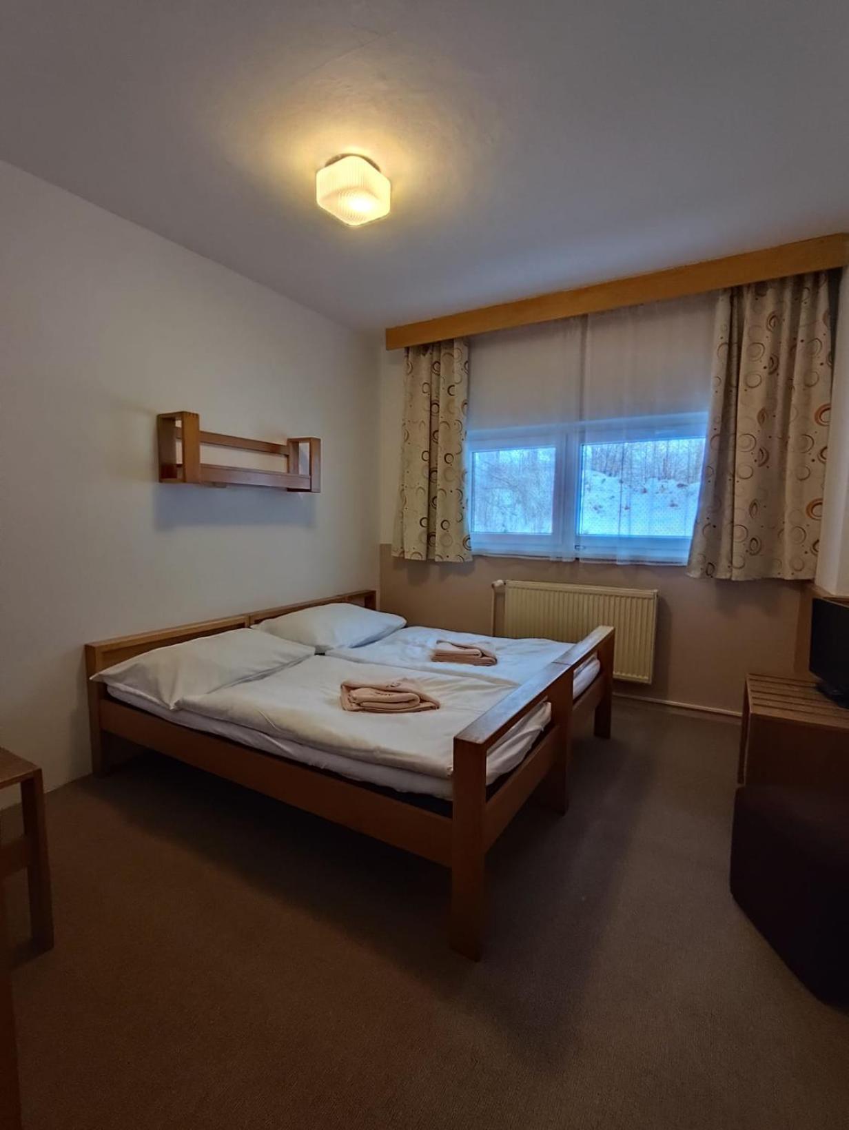 Horsky Hotel Kubat Benecko Eksteriør bilde